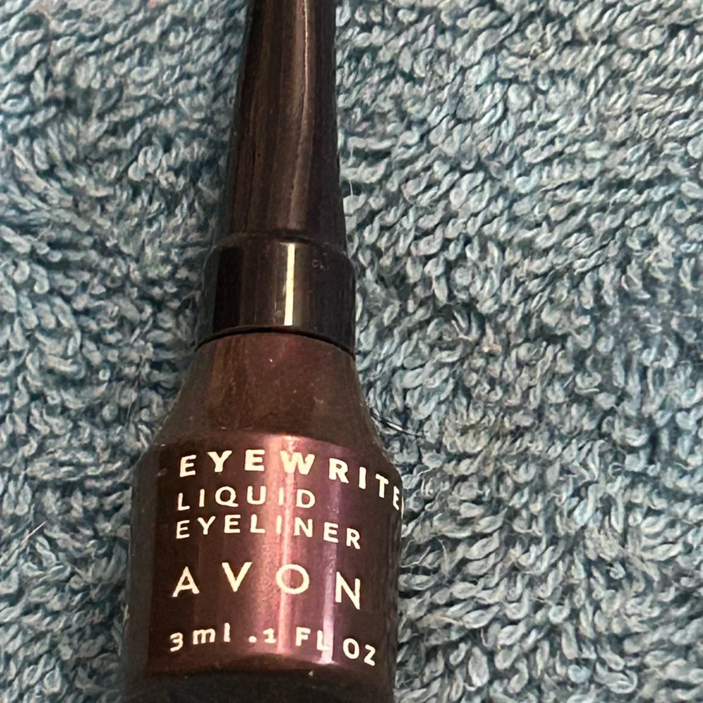 Avon Eyewriter Liquid Eyeliner. Plum Pizzazz